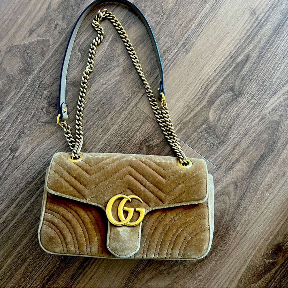 Gucci Marmont small taupe shoulder bag. Very good condition!!